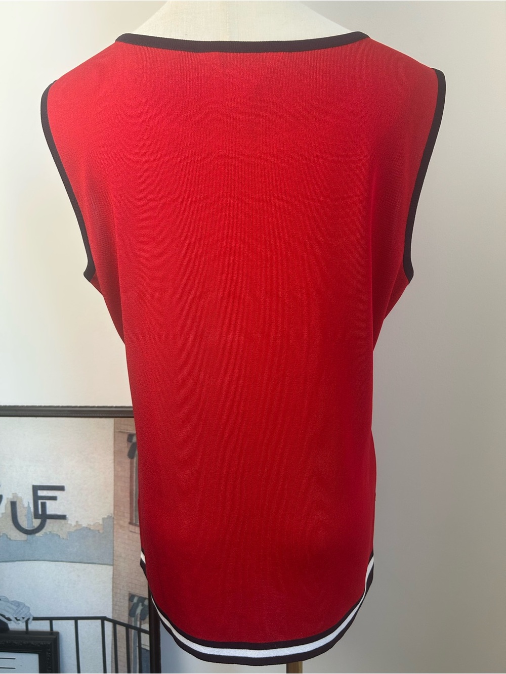 MISOOK Muscle Tank - Picture 3 of 4